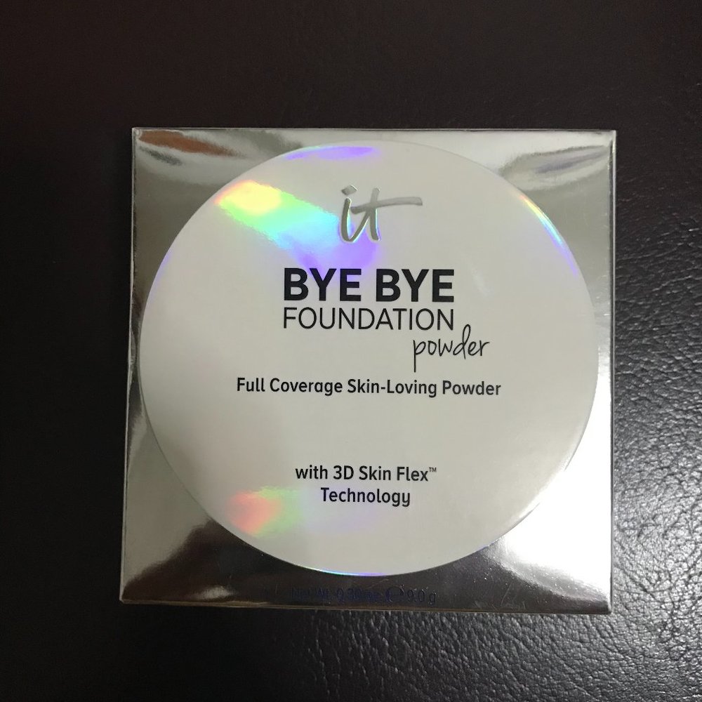 It Cosmetics Bye Bye Foundation Powder